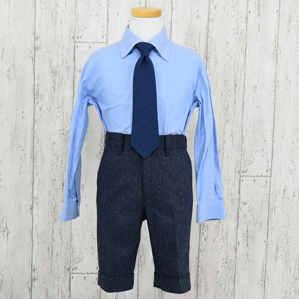 特別な日にぴったりのカラーの男の子用フォーマルスーツ。シンプルで美しいシルエットが魅力のAngel's Closetの子供フォーマル レンタル商品（【レンタル】ベスト付きヘリンボーン英国調セットスーツ（CAT885402））｜画像6