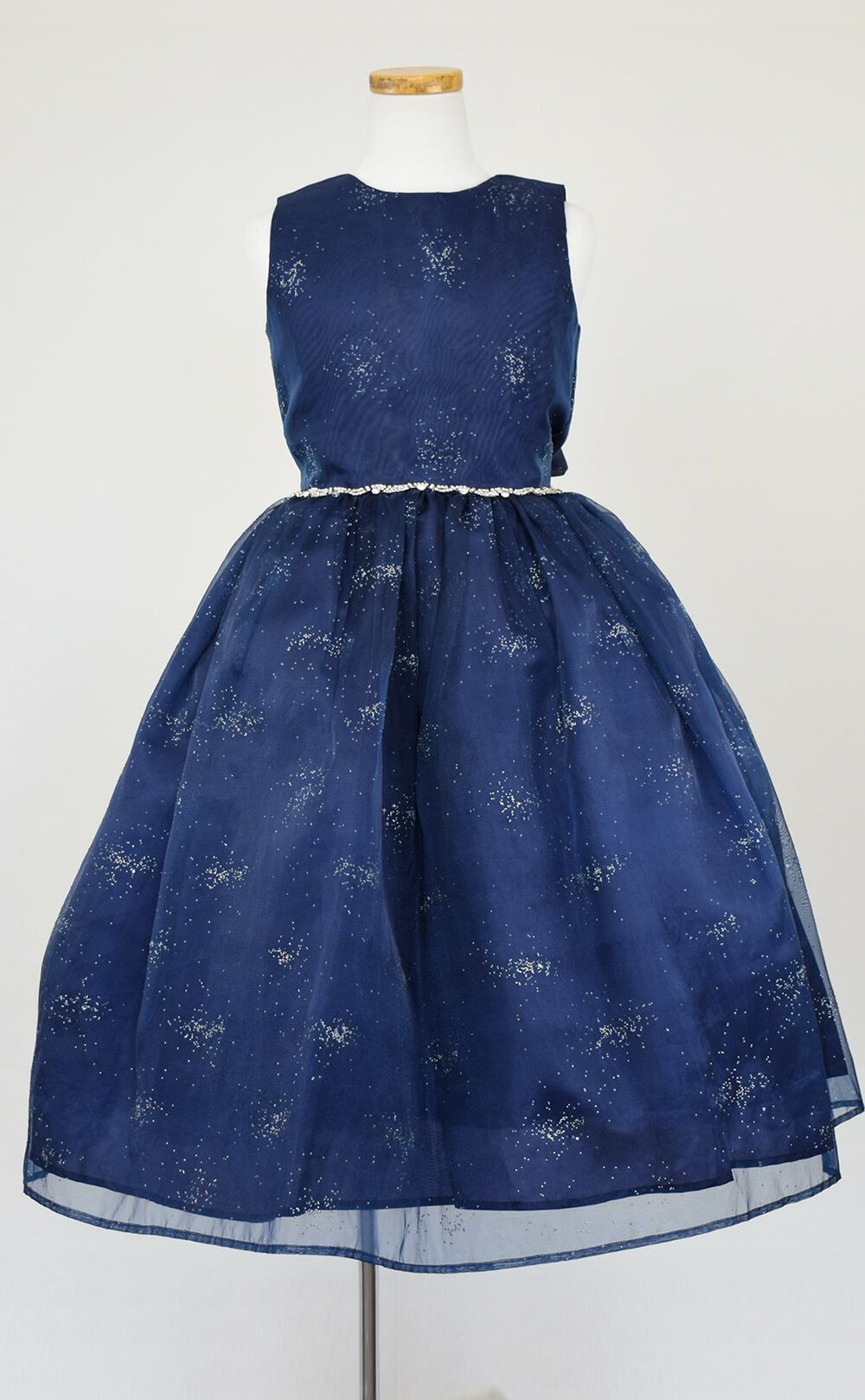 ピアノ発表会や結婚式にぴったりのネイビーカラーの女の子用キッズドレス。シンプルで美しいシルエットが魅力のAngel's Closetの子供ドレス レンタル商品（【レンタル】スパークリングオーガンジー子供ドレス(CC2463)ネイビー）｜画像2