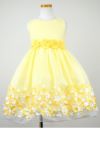 ピアノ発表会や結婚式にぴったりのカラーの女の子用キッズドレス。シンプルで美しいシルエットが魅力のAngel's Closetの子供ドレス レンタル商品（【レンタル】フラワーモチーフスカートメッシュ子供ドレス(KD332)イエロー）｜画像3