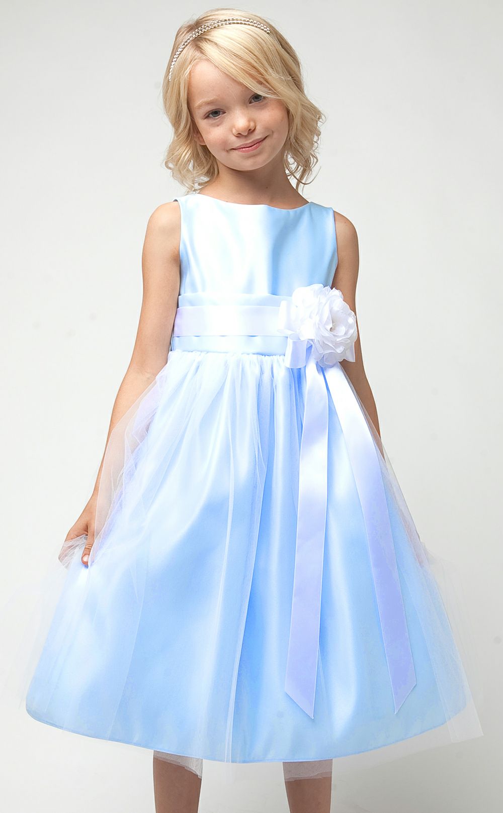 ピアノ発表会や結婚式にぴったりのカラーの女の子用キッズドレス。シンプルで美しいシルエットが魅力のAngel's Closetの子供ドレス レンタル商品（【レンタル】ヴィンテージサテン＆チュール子供ドレス(SK402)セージ）｜画像14