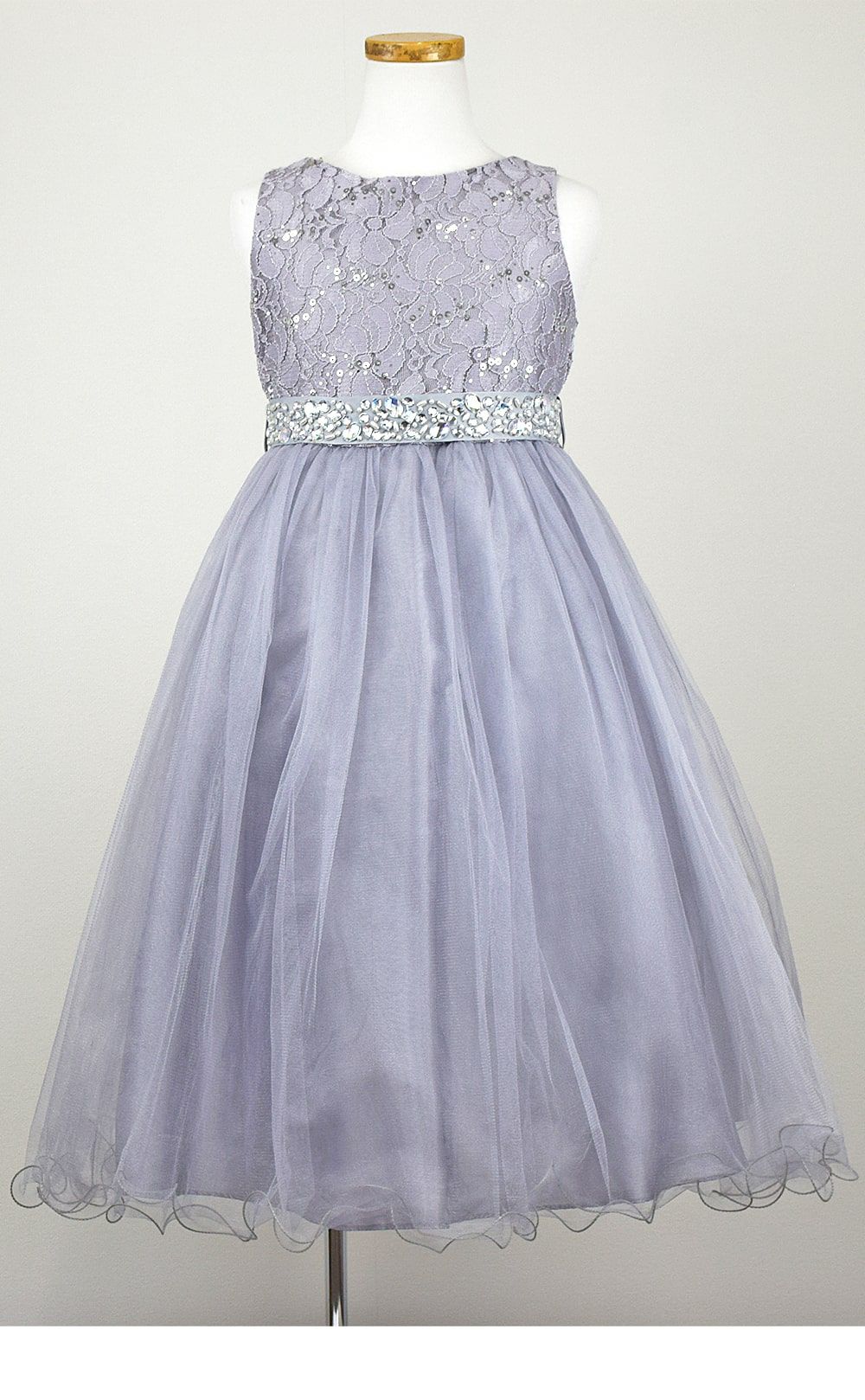 ピアノ発表会や結婚式にぴったりのカラーの女の子用キッズドレス。シンプルで美しいシルエットが魅力のAngel's Closetの子供ドレス レンタル商品（【レンタル】レース＆ラインストーンビジューベルトクリスタルチュール子供ドレス(MBK340)シルバー）｜画像3