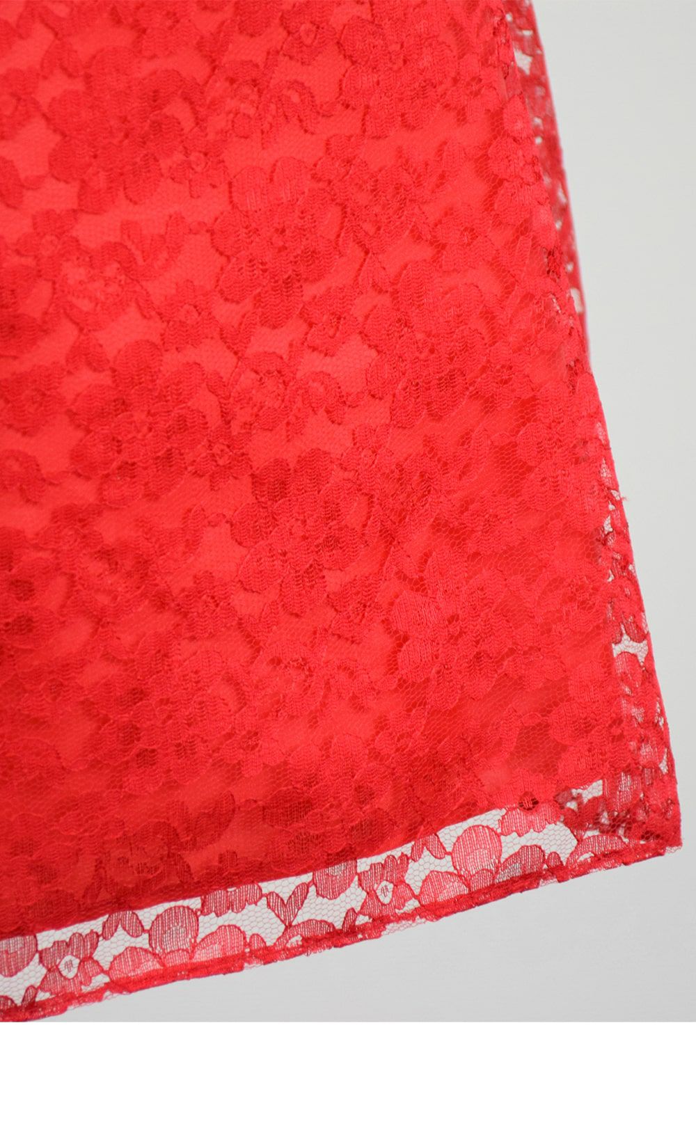 ピアノ発表会や結婚式にぴったりのカラーの女の子用キッズドレス。シンプルで美しいシルエットが魅力のAngel's Closetの子供ドレス レンタル商品（【レンタル】フラワーレースサテンリボン子供ドレス(CCD749)レッド）｜画像6