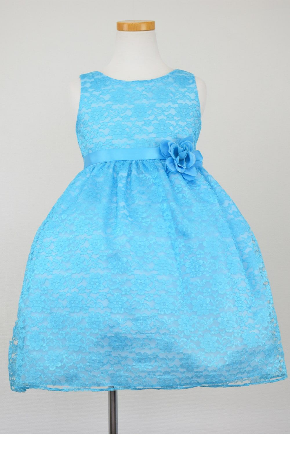 ピアノ発表会や結婚式にぴったりのカラーの女の子用キッズドレス。シンプルで美しいシルエットが魅力のAngel's Closetの子供ドレス レンタル商品（【レンタル】フラワーレースサテンリボン子供ドレス(CCD749)ターコイズ）｜画像3