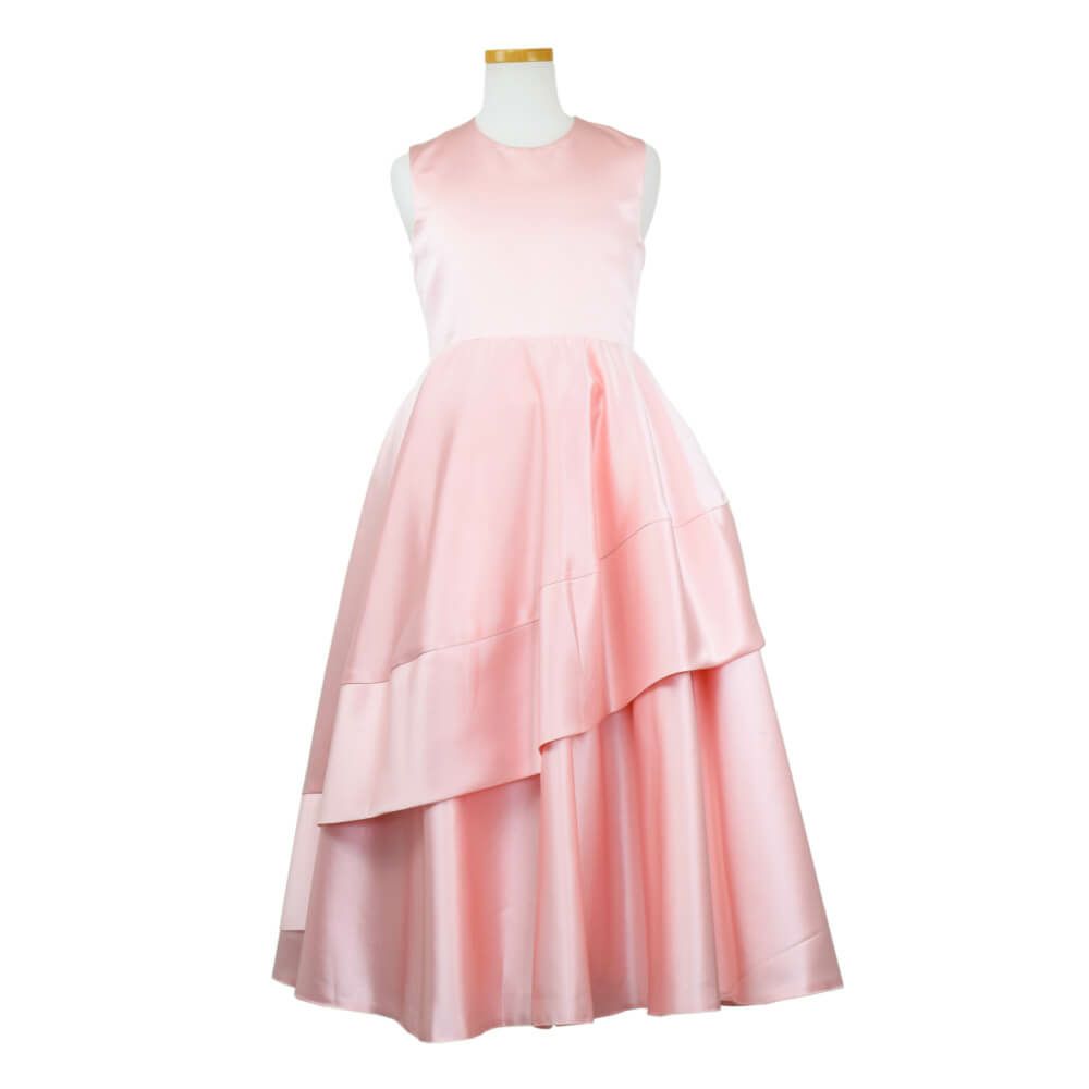 ピアノ発表会や結婚式にぴったりのピンクカラーの女の子用キッズドレス。シンプルで美しいシルエットが魅力のAngel's Closetの子供ドレス レンタル商品（【レンタル】クラシカルサテンプリンセスロング子供ドレスA(yp005a)ライトピンク）｜画像2