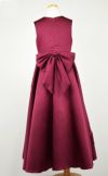ピアノ発表会や結婚式にぴったりのカラーの女の子用キッズドレス。シンプルで美しいシルエットが魅力のAngel's Closetの子供ドレス レンタル商品（【レンタル】クラシカルサテンプリンセスロング子供ドレスB(yp005b)バーガンディー）｜画像5