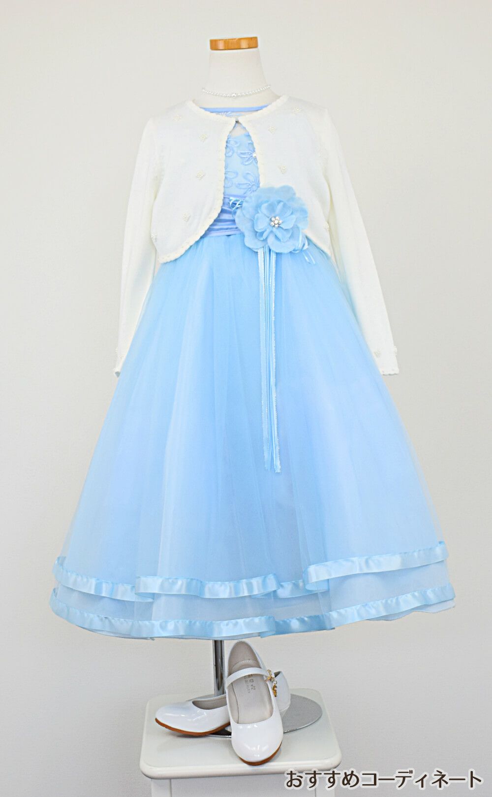 ピアノ発表会や結婚式にぴったりのブルーカラーの女の子用キッズドレス。シンプルで美しいシルエットが魅力のAngel's Closetの子供ドレス レンタル商品（【レンタル】ロマンス(rmc)ブルー）｜画像15