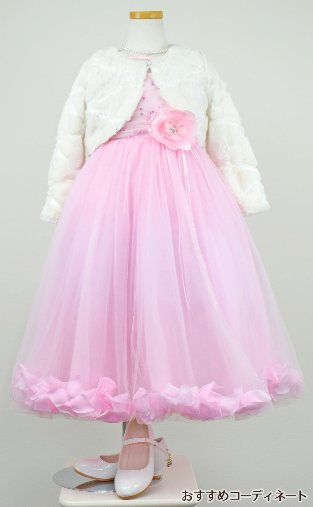 ピアノ発表会や結婚式にぴったりのピンクカラーの女の子用キッズドレス。シンプルで美しいシルエットが魅力のAngel's Closetの子供ドレス レンタル商品（【レンタル】フラワーペタルプリンセス子供ドレス(JK2925)ピンク）｜画像12