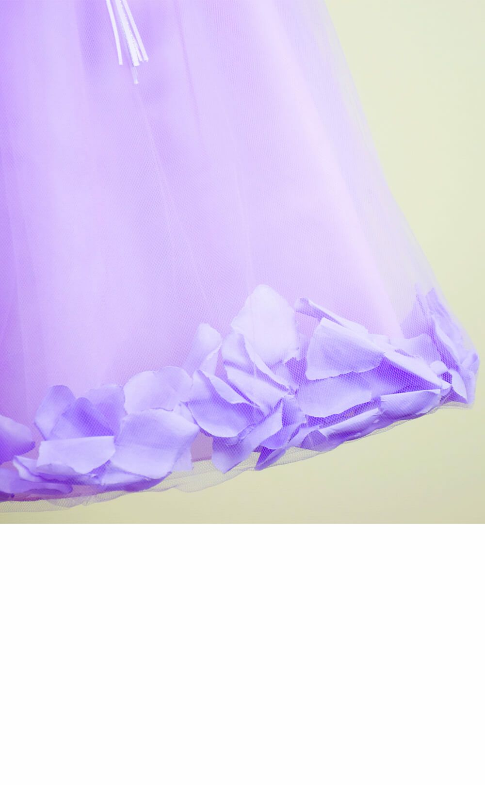 ピアノ発表会や結婚式にぴったりのライラックカラーの女の子用キッズドレス。シンプルで美しいシルエットが魅力のAngel's Closetの子供ドレス レンタル商品（【レンタル】フラワーペタルプリンセス子供ドレス(JK2925)ライラック）｜画像6