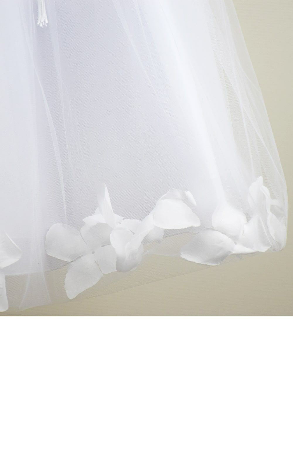 ピアノ発表会や結婚式にぴったりのホワイトカラーの女の子用キッズドレス。シンプルで美しいシルエットが魅力のAngel's Closetの子供ドレス レンタル商品（【レンタル】フラワーペタルプリンセス子供ドレス(JK2925)ピュアホワイト）｜画像6