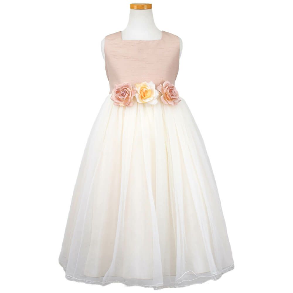 ピアノ発表会や結婚式にぴったりのカラーの女の子用キッズドレス。シンプルで美しいシルエットが魅力のAngel's Closetの子供ドレス レンタル商品（【レンタル】スクエアネックエリザベスサテン＆チュール子供ドレス(KD428)ビンテージローズ）｜画像2