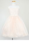 ピアノ発表会や結婚式にぴったりのカラーの女の子用キッズドレス。シンプルで美しいシルエットが魅力のAngel's Closetの子供ドレス レンタル商品（【レンタル】エレガント刺繍メッシュ＆パールトリム子供ドレス(SK740)シャンパン）｜画像3