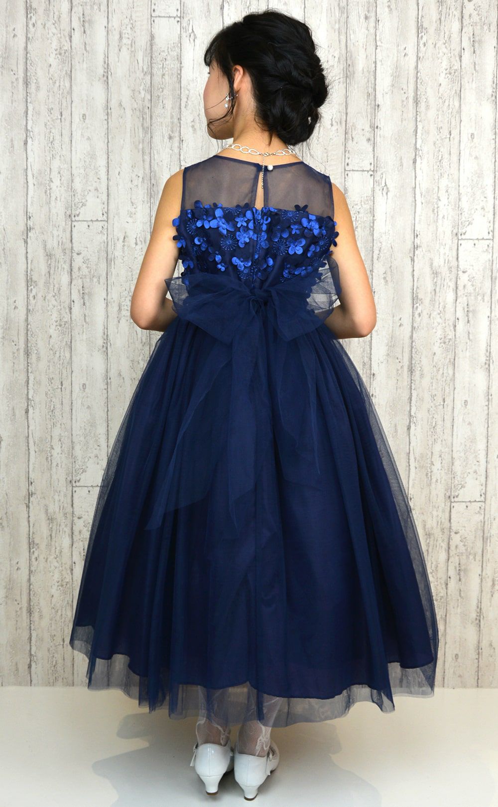 ピアノ発表会や結婚式にぴったりのカラーの女の子用キッズドレス。シンプルで美しいシルエットが魅力のAngel's Closetの子供ドレス レンタル商品（【レンタル】エレガントフラワーパッチ＆チュール子供ドレス(CCD771)バーガンディー）｜画像15