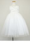 ピアノ発表会や結婚式にぴったりのカラーの女の子用キッズドレス。シンプルで美しいシルエットが魅力のAngel's Closetの子供ドレス レンタル商品（【レンタル】エレガントフラワーパッチ＆チュール子供ドレス(CCD771)アイボリー）｜画像3