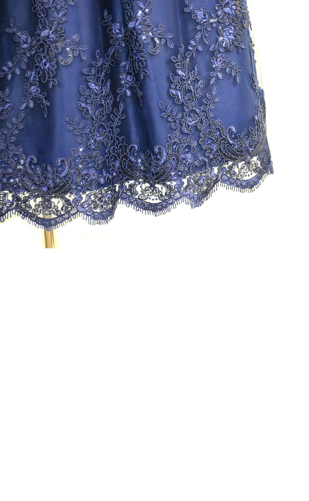 ピアノ発表会や結婚式にぴったりのネイビーカラーの女の子用キッズドレス。シンプルで美しいシルエットが魅力のAngel's Closetの子供ドレス レンタル商品（【レンタル】サテン＆スパンコール刺繍スカラップレースロング子供ドレス(SK817)ネイビー）｜画像6