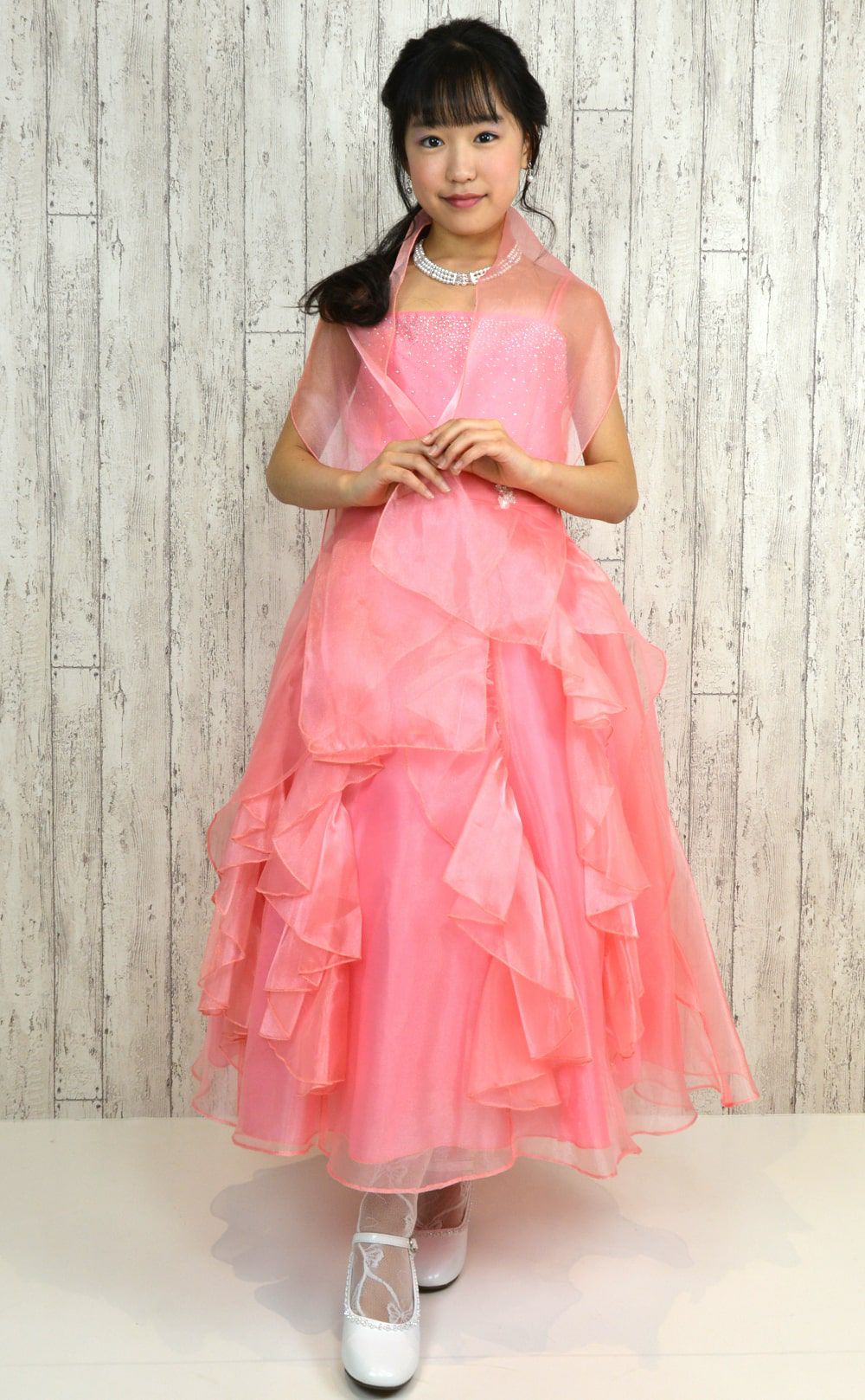 ピアノ発表会や結婚式にぴったりのカラーの女の子用キッズドレス。シンプルで美しいシルエットが魅力のAngel's Closetの子供ドレス レンタル商品（【レンタル】ラインストーン＆オーガンジーレイヤードフリル子供ドレス(HC734)コーラル）｜画像14