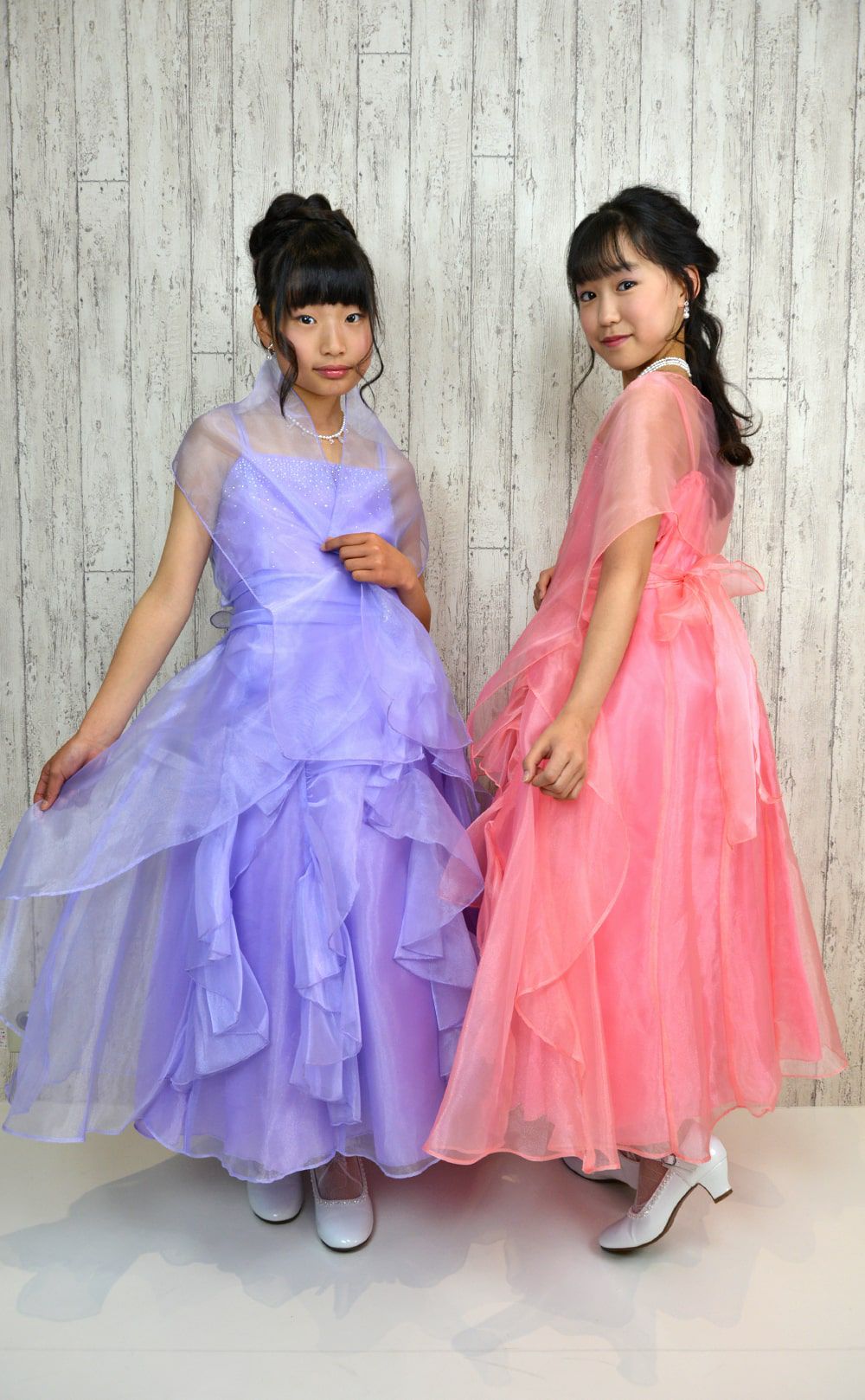 ピアノ発表会や結婚式にぴったりのカラーの女の子用キッズドレス。シンプルで美しいシルエットが魅力のAngel's Closetの子供ドレス レンタル商品（【レンタル】ラインストーン＆オーガンジーレイヤードフリル子供ドレス(HC734)パープル）｜画像15