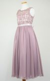 ピアノ発表会や結婚式にぴったりのピンクカラーの女の子用キッズドレス。シンプルで美しいシルエットが魅力のAngel's Closetの子供ドレス レンタル商品（【レンタル】エレガント3Dレースシフォンロング子供ドレス(CDC5006)ダスティピンク）｜画像4