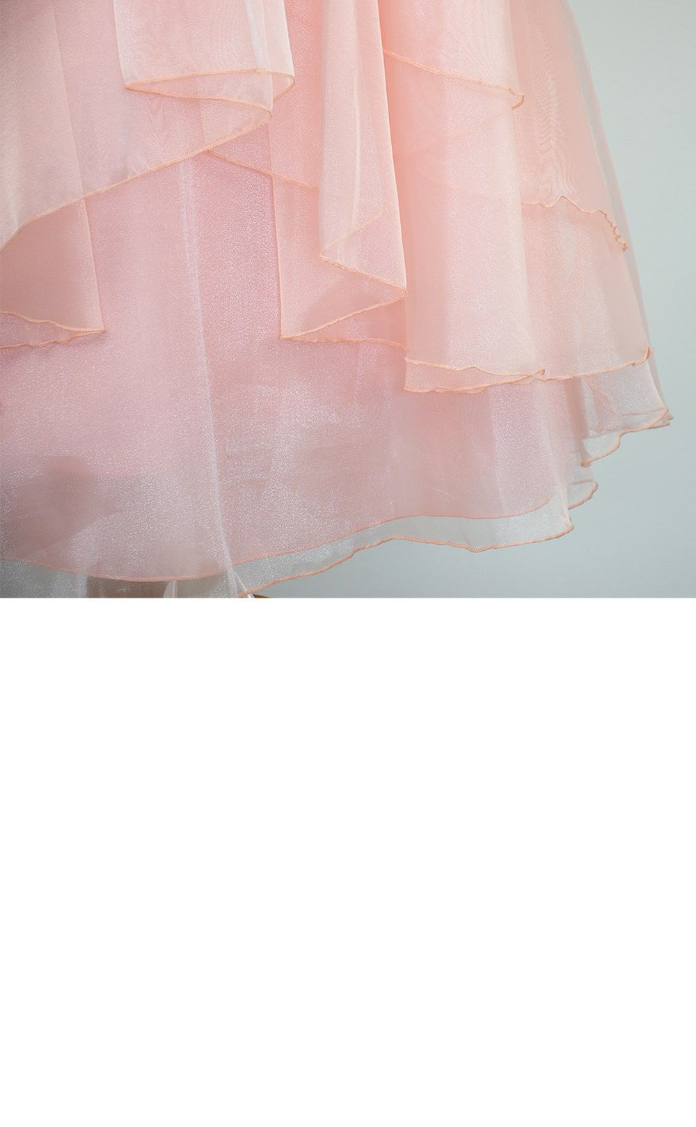 ピアノ発表会や結婚式にぴったりのピンクカラーの女の子用キッズドレス。シンプルで美しいシルエットが魅力のAngel's Closetの子供ドレス レンタル商品（【レンタル】スパークリートップ＆オーガンジーレイヤー子供ドレス(JK3811)ブラッシュピンク）｜画像6