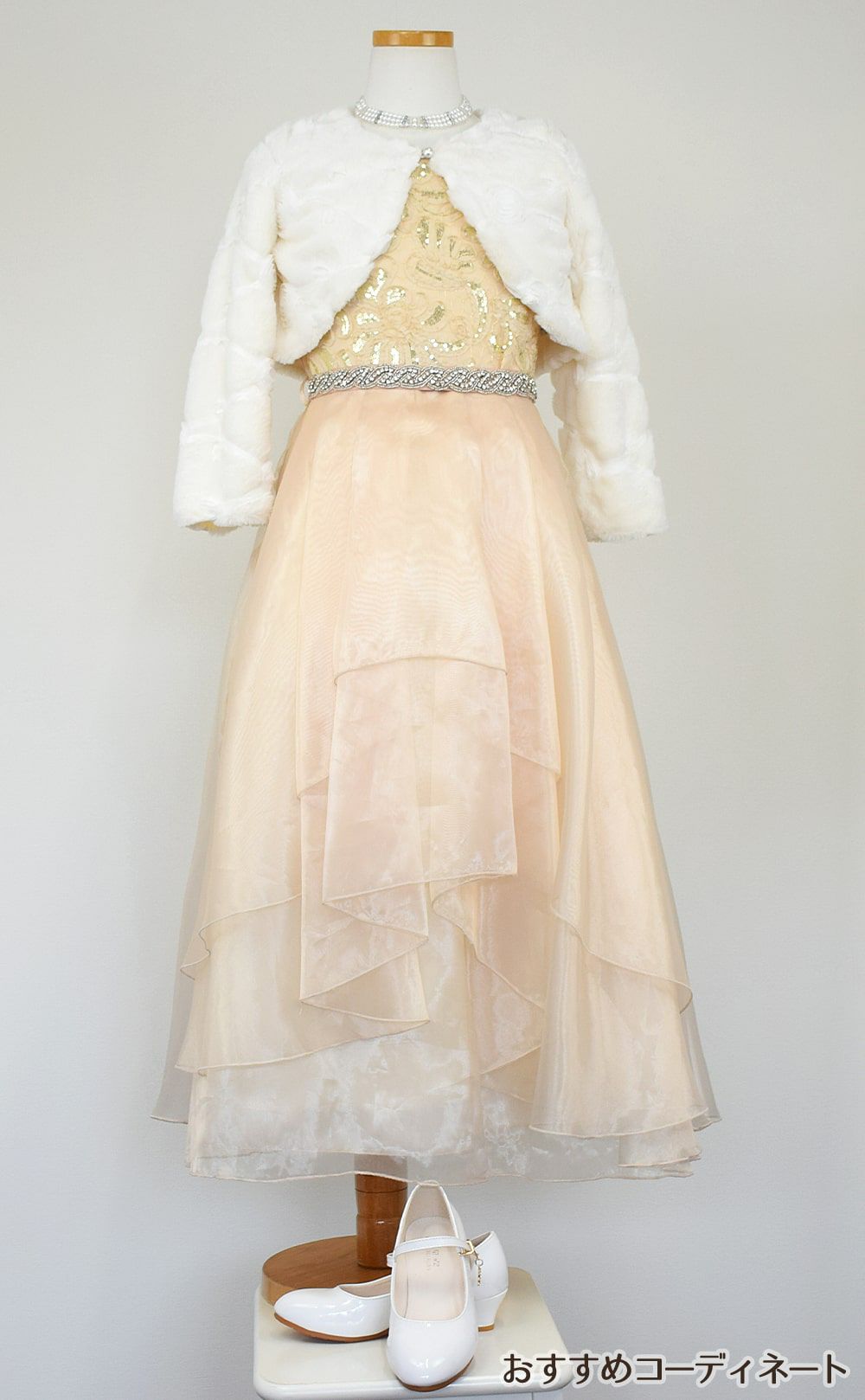 ピアノ発表会や結婚式にぴったりのカラーの女の子用キッズドレス。シンプルで美しいシルエットが魅力のAngel's Closetの子供ドレス レンタル商品（【レンタル】スパークリートップ＆オーガンジーレイヤー子供ドレス(JK3811)タープ）｜画像12