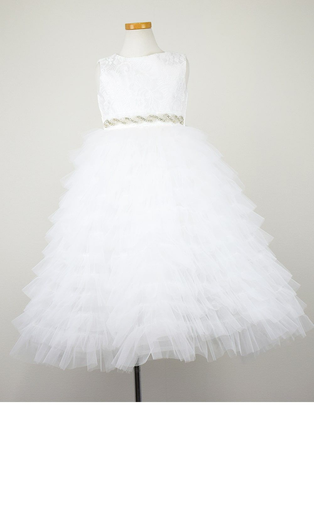 ピアノ発表会や結婚式にぴったりのホワイトカラーの女の子用キッズドレス。シンプルで美しいシルエットが魅力のAngel's Closetの子供ドレス レンタル商品（【レンタル】ボタニカルレース＆ラインストーンベルトティアードチュール子供ドレス(YP156)ホワイト）｜画像3