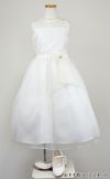 ピアノ発表会や結婚式にぴったりのカラーの女の子用キッズドレス。シンプルで美しいシルエットが魅力のAngel's Closetの子供ドレス レンタル商品（【レンタル】レース＆メタル刺繍オーガンジー子供ドレス（リボンコサージュ付）(CC2461)アイボリー）｜画像8