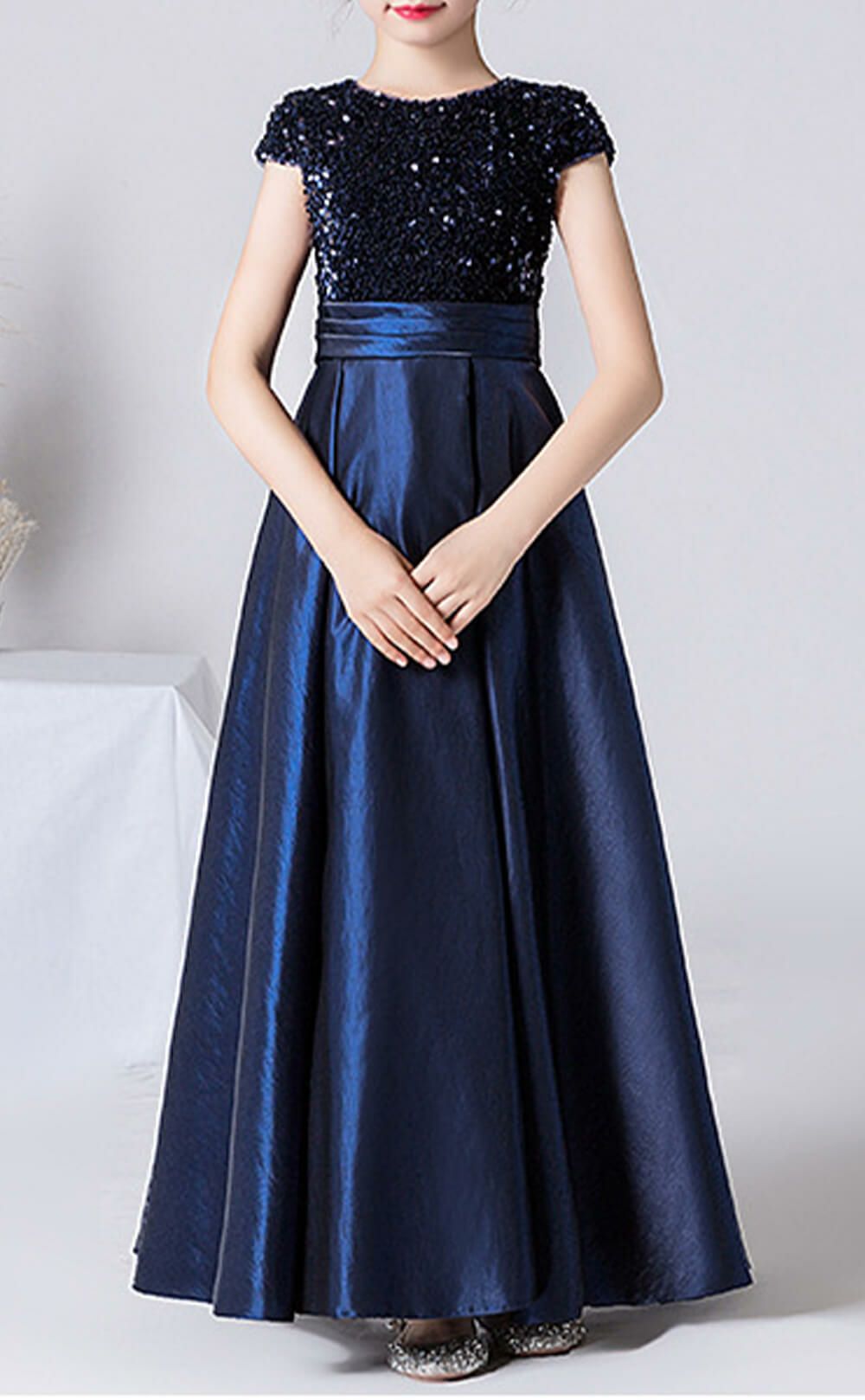 ピアノ発表会や結婚式にぴったりのネイビーカラーの女の子用キッズドレス。シンプルで美しいシルエットが魅力のAngel's Closetの子供ドレス レンタル商品（【レンタル】スパンコール＆サテンロングドレス※縫い付けリボン型(YP136A)ネイビー）｜画像12