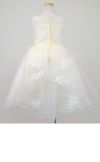 ピアノ発表会や結婚式にぴったりのホワイトカラーの女の子用キッズドレス。シンプルで美しいシルエットが魅力のAngel's Closetの子供ドレス レンタル商品（【レンタル】フラワー刺繍＆ウェーブチュールロング子供ドレス(YP135)オフホワイト）｜画像5