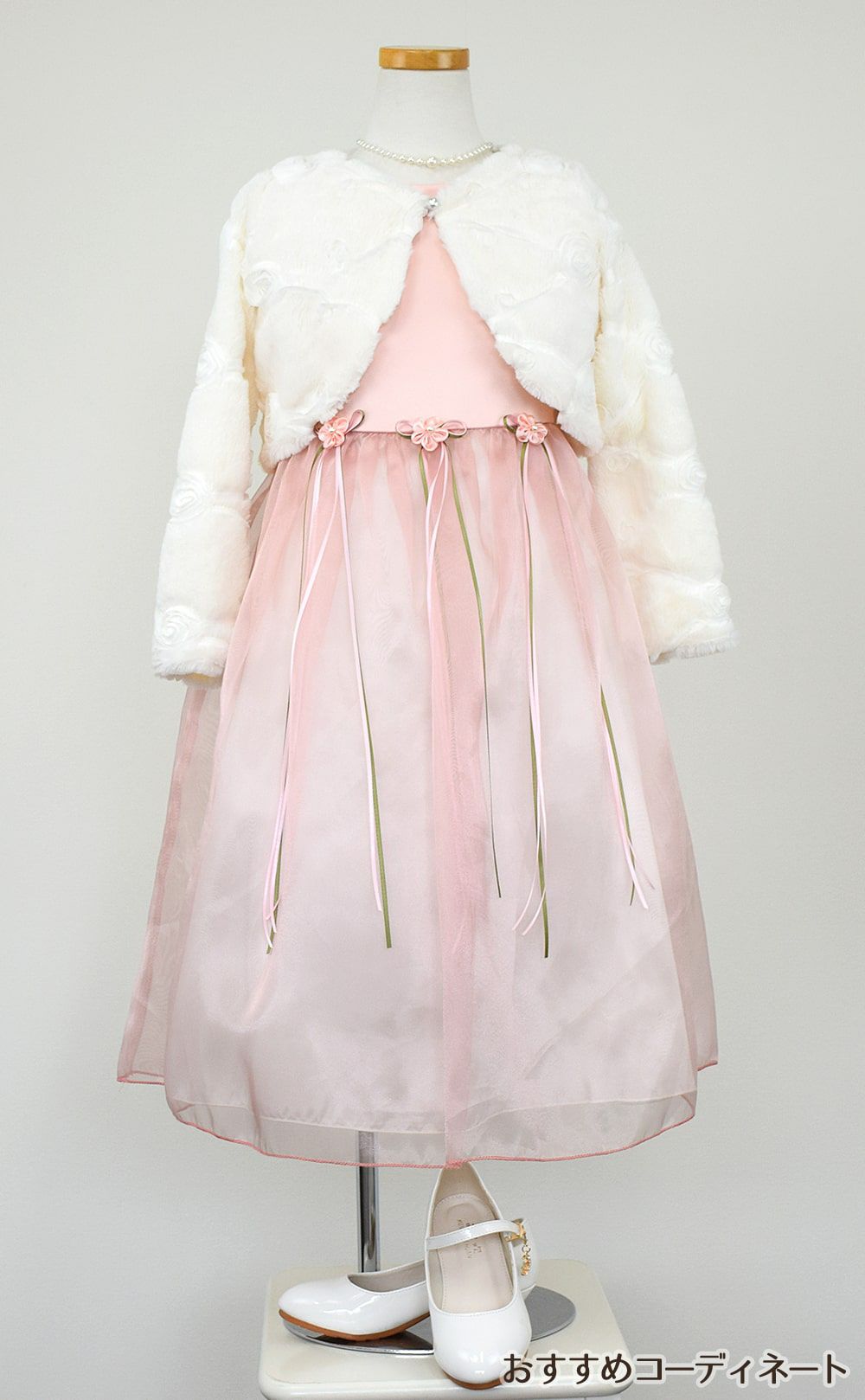 ピアノ発表会や結婚式にぴったりのカラーの女の子用キッズドレス。シンプルで美しいシルエットが魅力のAngel's Closetの子供ドレス レンタル商品（【レンタル】サテン＆シャイニーオーガンジー子供ドレスサニー(KD149)ダスティローズ）｜画像11