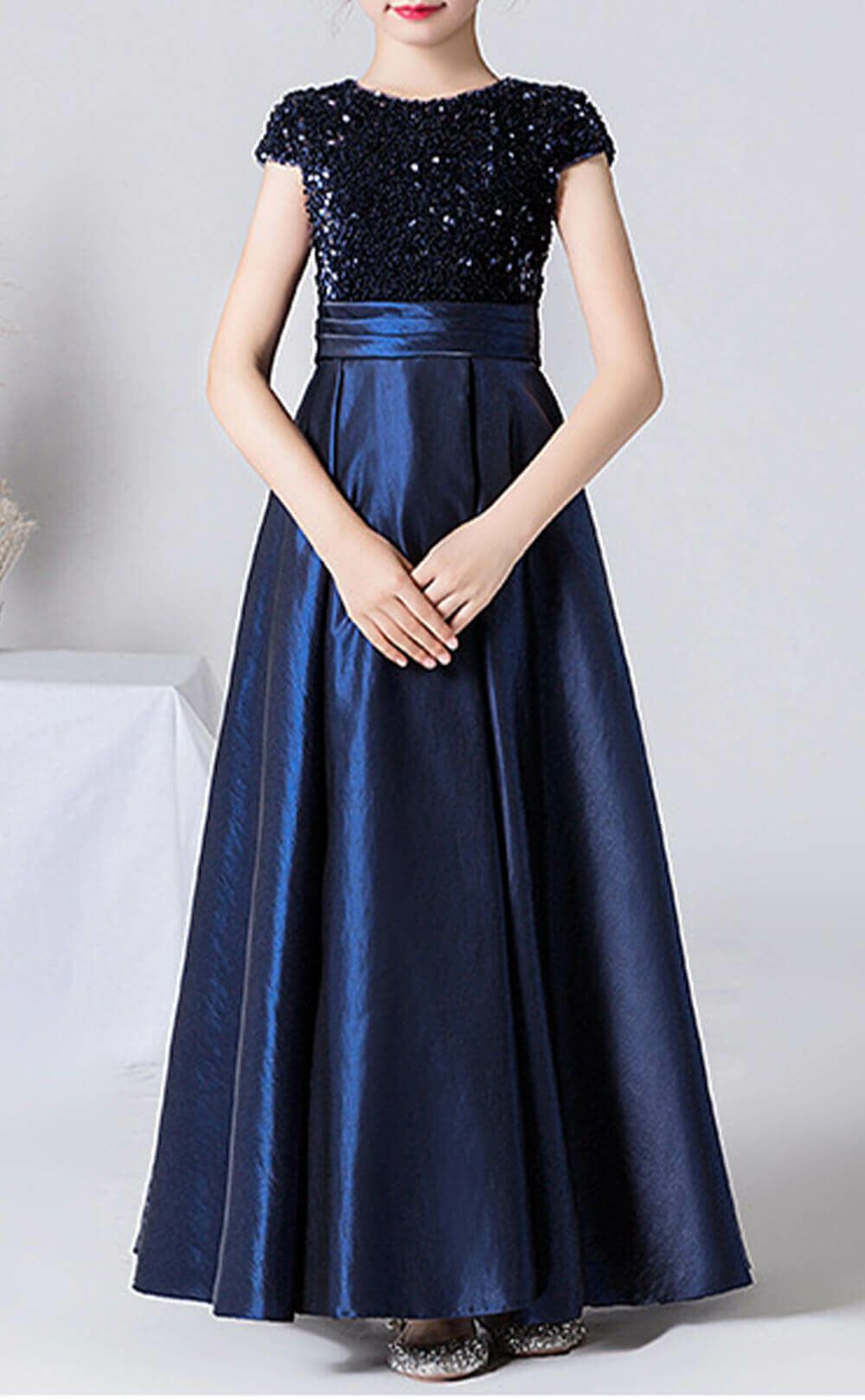 ピアノ発表会や結婚式にぴったりのネイビーカラーの女の子用キッズドレス。シンプルで美しいシルエットが魅力のAngel's Closetの子供ドレス レンタル商品（【レンタル】スパンコール＆サテンロングドレス※コルセットバックリボン結び型(YP136C)ネイビー）｜画像13