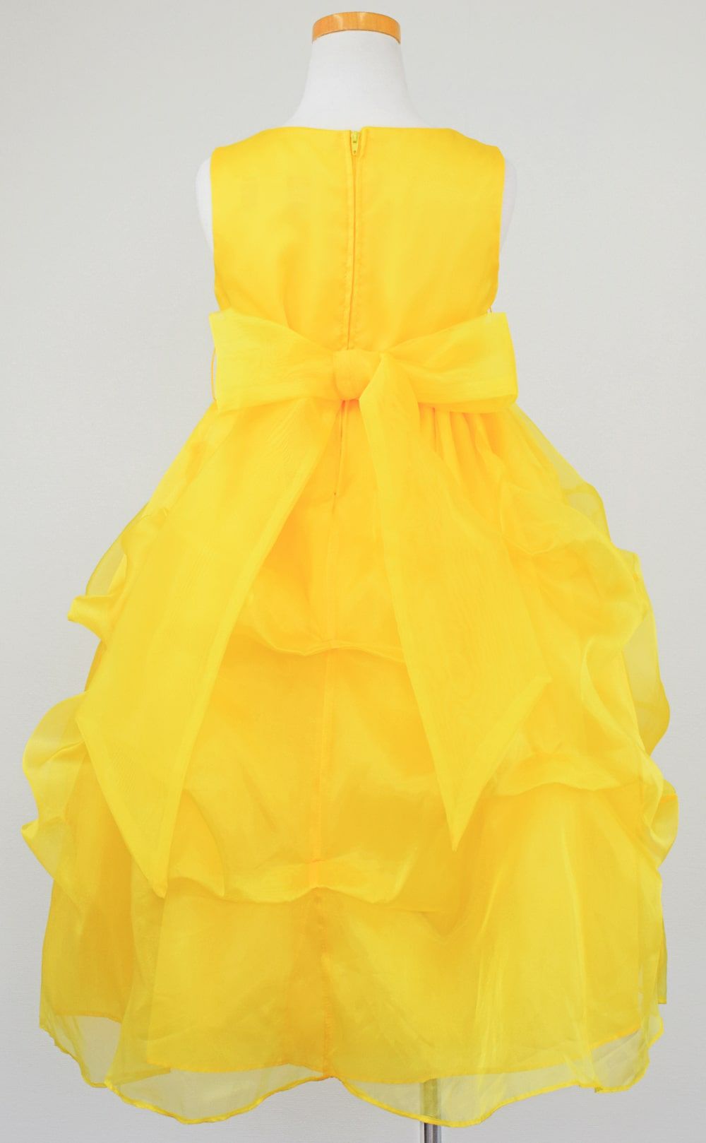 ピアノ発表会や結婚式にぴったりのカラーの女の子用キッズドレス。シンプルで美しいシルエットが魅力のAngel's Closetの子供ドレス レンタル商品（【レンタル】イエローオーガンジーバブル子供ドレス(CCD513)イエロー）｜画像5