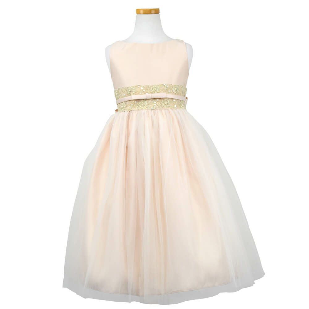 ピアノ発表会や結婚式にぴったりのカラーの女の子用キッズドレス。シンプルで美しいシルエットが魅力のAngel's Closetの子供ドレス レンタル商品（【レンタル】サテンwithメタリックレース子供ドレス(SK473)シャンパン）｜画像2