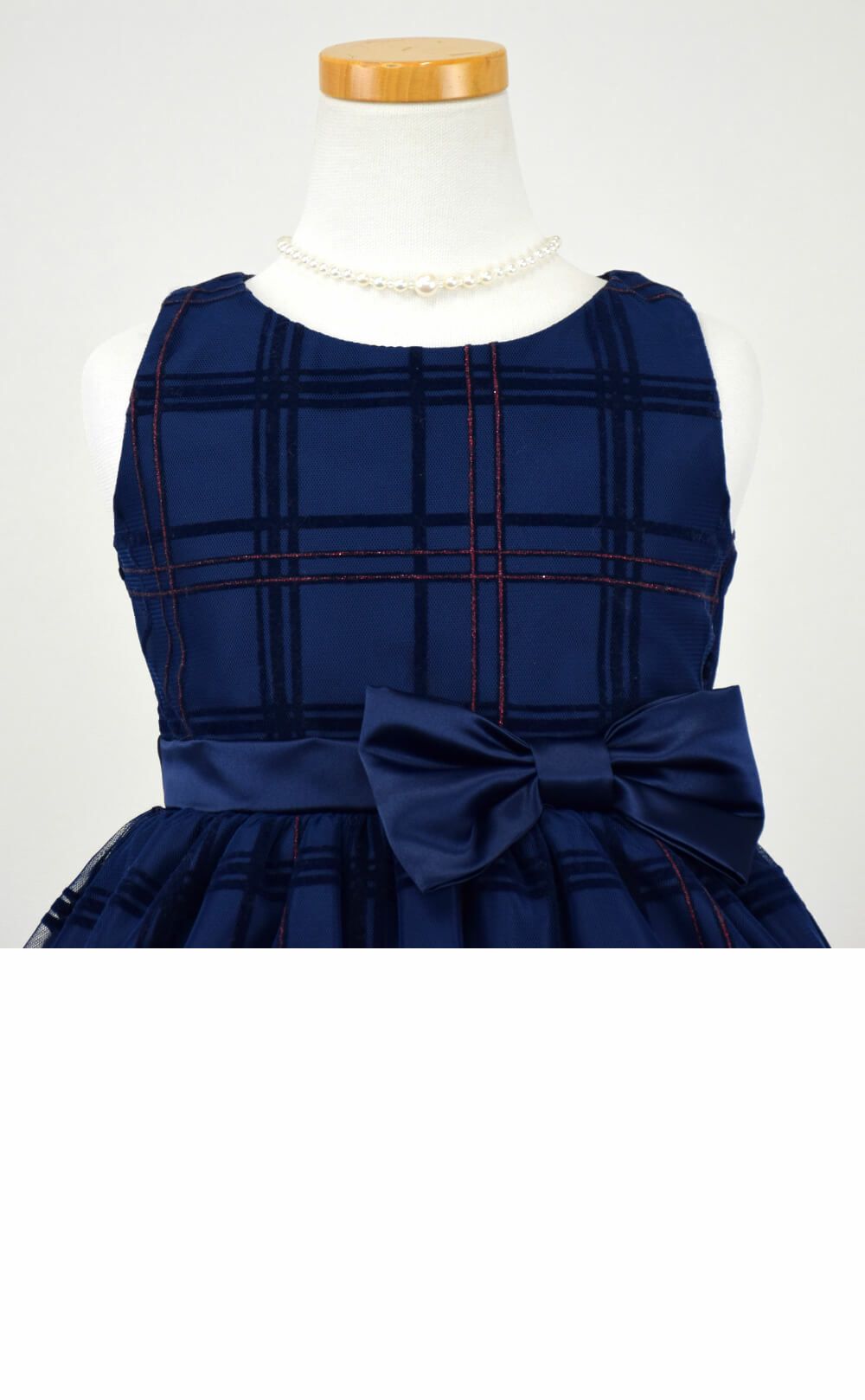 ピアノ発表会や結婚式にぴったりのネイビーカラーの女の子用キッズドレス。シンプルで美しいシルエットが魅力のAngel's Closetの子供ドレス レンタル商品（【レンタル】フロックドグリッター格子柄メッシュ＆サテン子供ドレス(SK714)ネイビー）｜画像7