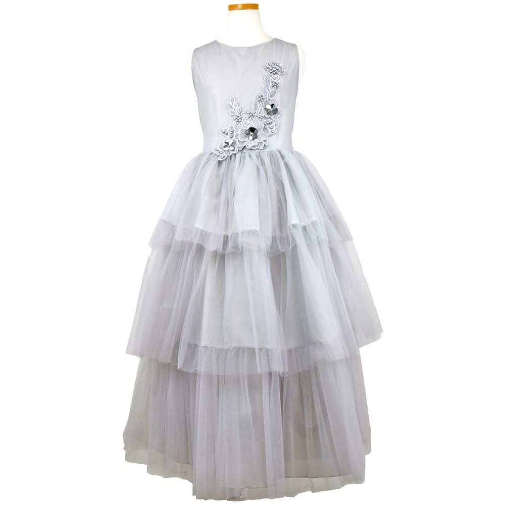ピアノ発表会や結婚式にぴったりのカラーの女の子用キッズドレス。シンプルで美しいシルエットが魅力のAngel's Closetの子供ドレス レンタル商品（【レンタル】3Dフラワー刺繍3ティアードチュールドレス(ccd795)シルバー）｜画像2