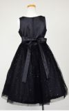 ピアノ発表会や結婚式にぴったりのブラックカラーの女の子用キッズドレス。シンプルで美しいシルエットが魅力のAngel's Closetの子供ドレス レンタル商品（【レンタル】スパークリーチュールドレス(KD352)ブラック）｜画像5