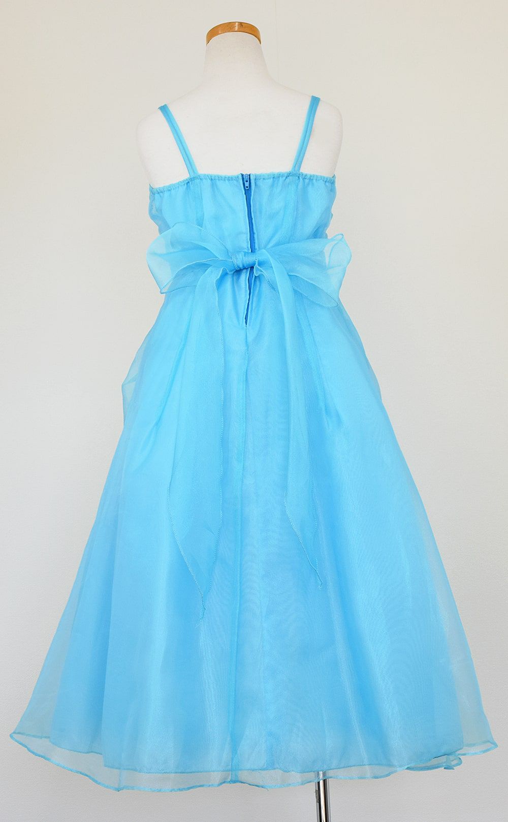 ピアノ発表会や結婚式にぴったりのカラーの女の子用キッズドレス。シンプルで美しいシルエットが魅力のAngel's Closetの子供ドレス レンタル商品（【レンタル】ビーズ＆オーガンジーAラインドレス(HC801)ターコイズ）｜画像5