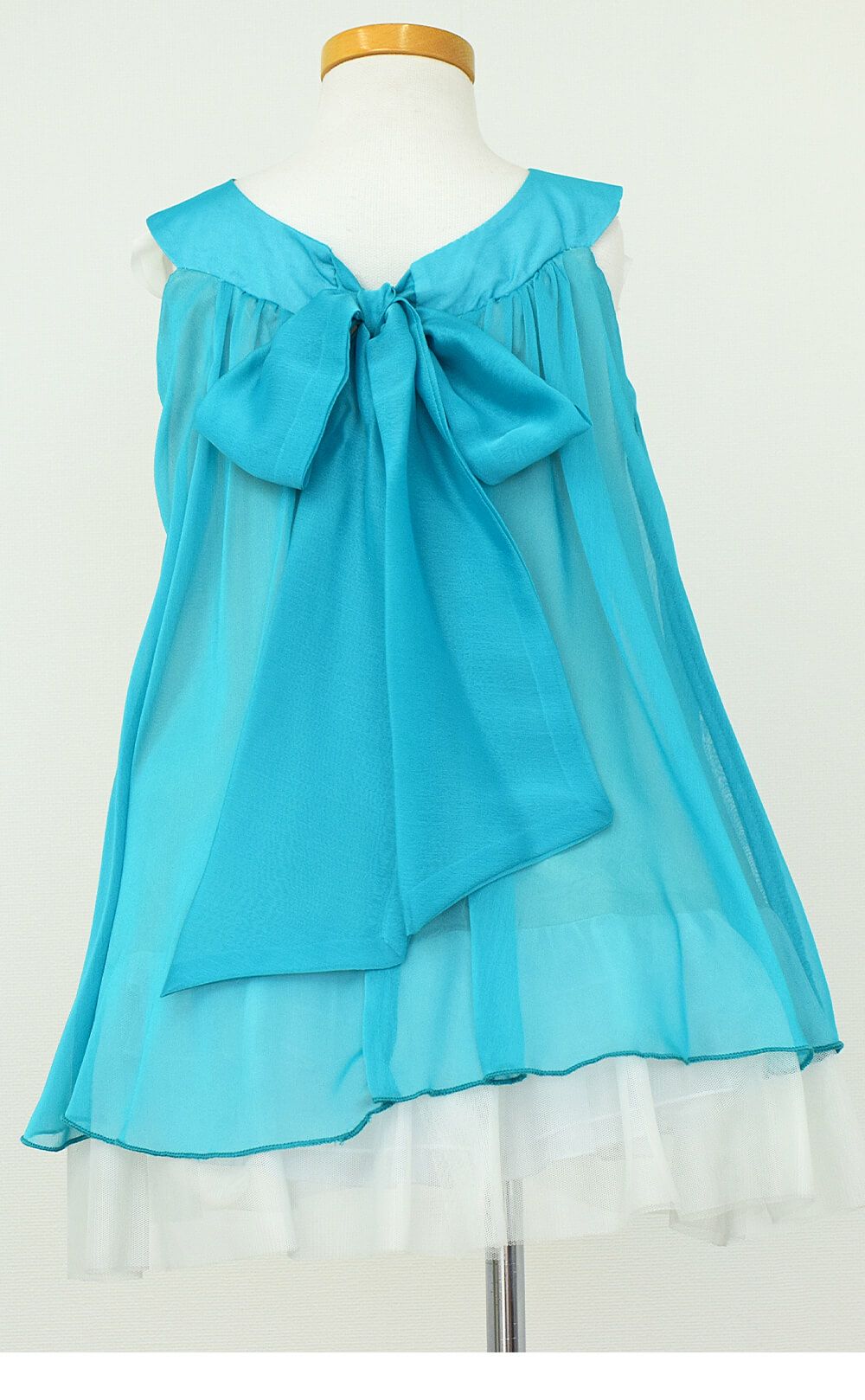 ピアノ発表会や結婚式にぴったりのカラーの女の子用キッズドレス。シンプルで美しいシルエットが魅力のAngel's Closetの子供ドレス レンタル商品（【レンタル】シフォンフラワーAラインドレス(KD284)アクア）｜画像5