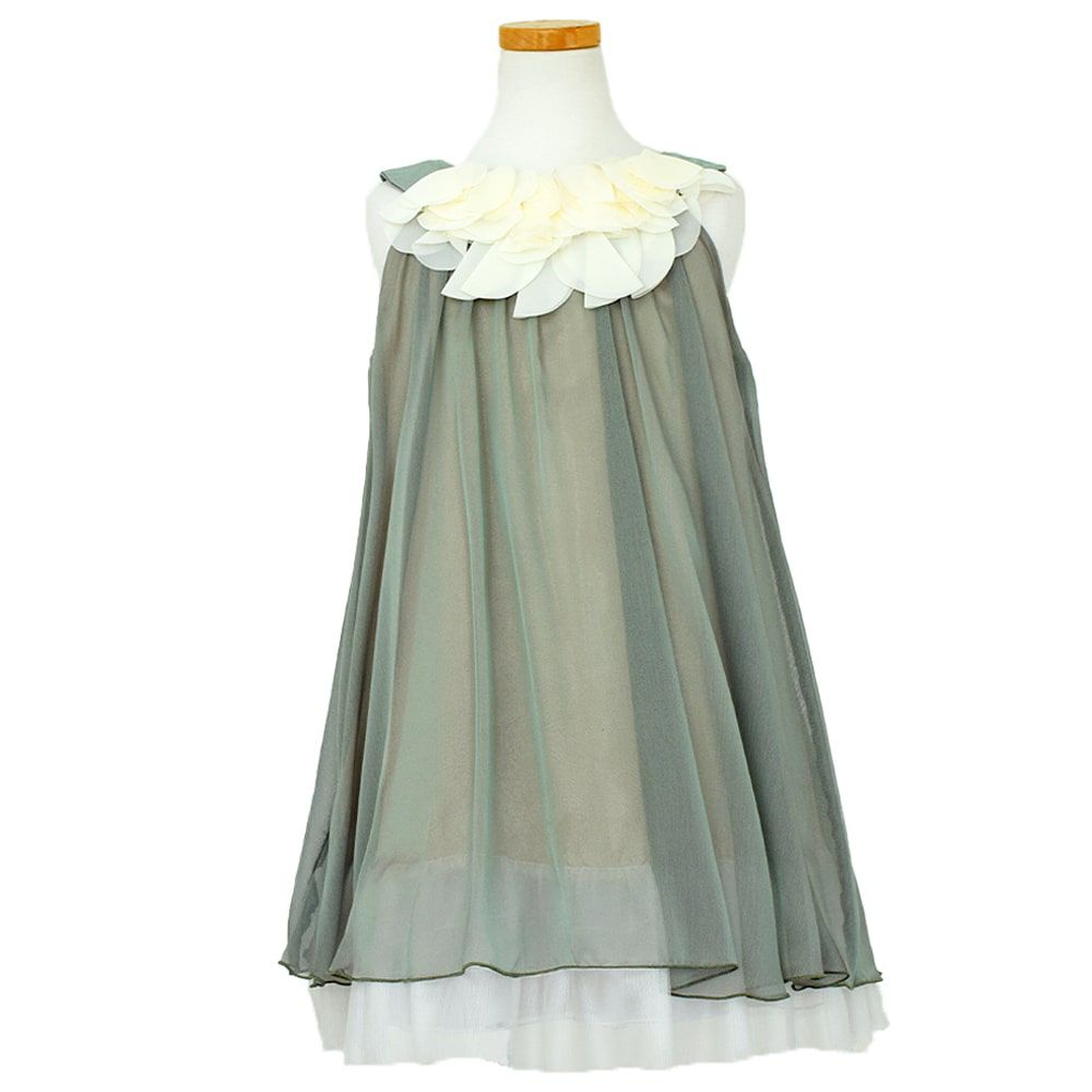 ピアノ発表会や結婚式にぴったりのカラーの女の子用キッズドレス。シンプルで美しいシルエットが魅力のAngel's Closetの子供ドレス レンタル商品（【レンタル】シフォンフラワーAラインドレス(KD284)セージ）｜画像2