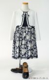 特別な日にぴったりのネイビーカラーの男の子用フォーマルスーツ。シンプルで美しいシルエットが魅力のAngel's Closetの子供フォーマル レンタル商品（【レンタル】ホワイトボレロ花柄アンサンブルスーツセット(AST337901)ネイビー）｜画像10