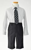 特別な日にぴったりのブラックカラーの男の子用フォーマルスーツ。シンプルで美しいシルエットが魅力のAngel's Closetの子供フォーマル レンタル商品（【レンタル】2つ釦ストライプスーツ5点セット(CAT545410)ブラック）｜画像7