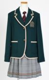 特別な日にぴったりのカラーの男の子用フォーマルスーツ。シンプルで美しいシルエットが魅力のAngel's Closetの子供フォーマル レンタル商品（【レンタル】パイピングジャケット＆格子スカートスーツ5点セット(CAT932512)グリーン）｜画像3