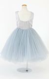 ピアノ発表会や結婚式にぴったりのブルーカラーの女の子用キッズドレス。シンプルで美しいシルエットが魅力のAngel's Closetの子供ドレス レンタル商品（【レンタル】サテン＆ボリュームチュールドレス(YP218)ブルー）｜画像4