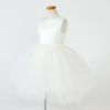 ピアノ発表会や結婚式にぴったりのホワイトカラーの女の子用キッズドレス。シンプルで美しいシルエットが魅力のAngel's Closetの子供ドレス レンタル商品（【レンタル】サテン＆ボリュームチュールドレス(YP218)ホワイト）｜画像3