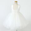 ピアノ発表会や結婚式にぴったりのホワイトカラーの女の子用キッズドレス。シンプルで美しいシルエットが魅力のAngel's Closetの子供ドレス レンタル商品（【レンタル】サテン＆ボリュームチュールドレス(YP218)ホワイト）｜画像4
