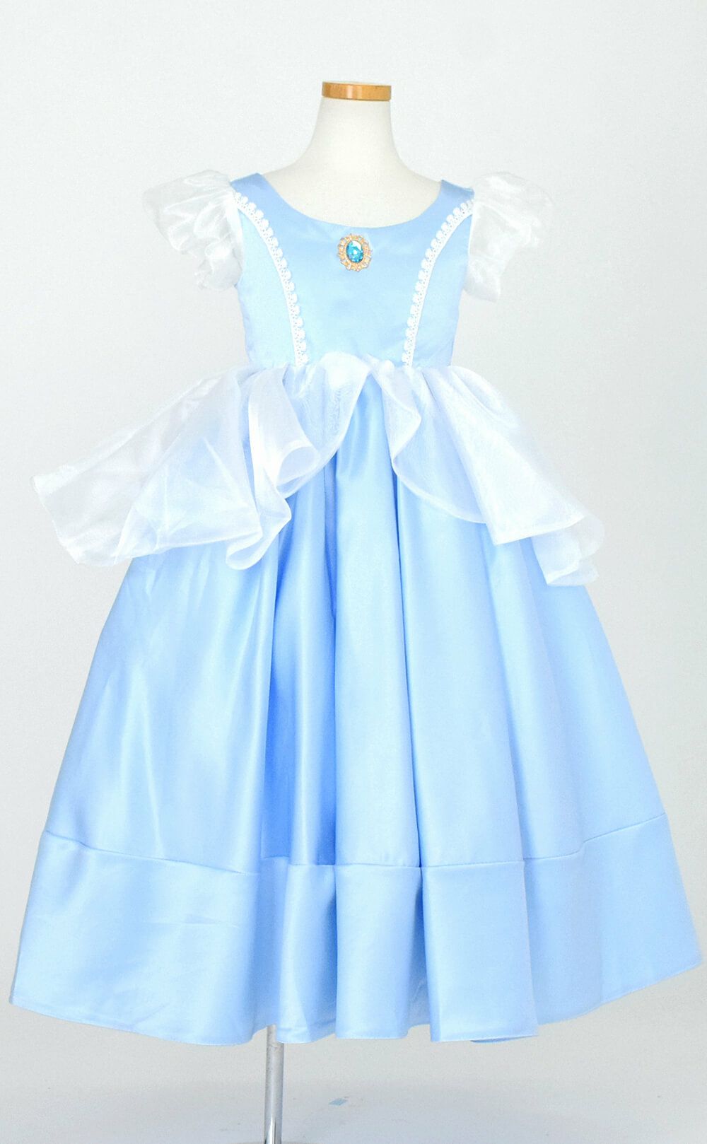 ピアノ発表会や結婚式にぴったりのブルーカラーの女の子用キッズドレス。シンプルで美しいシルエットが魅力のAngel's Closetの子供ドレス レンタル商品（【レンタル】高級シンデレラドレス（YP224） シンデレラブルー）｜画像3