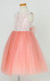 ピアノ発表会や結婚式にぴったりのカラーの女の子用キッズドレス。シンプルで美しいシルエットが魅力のAngel's Closetの子供ドレス レンタル商品（【レンタル】レース＆４レイヤーイリュージョンチュールドレス（KD414） ダスティーローズ）｜画像4