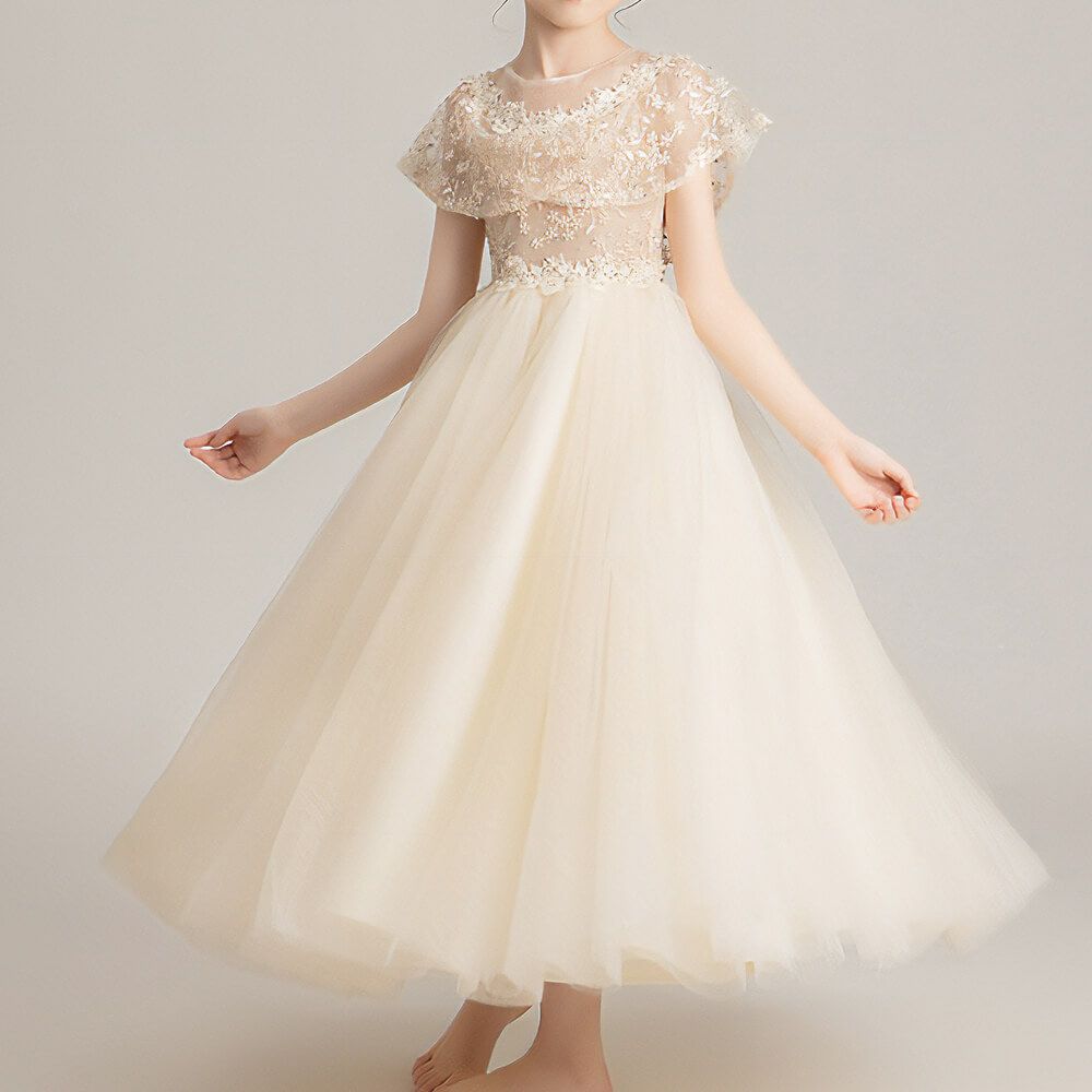 ピアノ発表会や結婚式にぴったりのカラーの女の子用キッズドレス。シンプルで美しいシルエットが魅力のAngel's Closetの子供ドレス レンタル商品（【レンタル】フラワーレースケープ＆チュールドレス（YP222） シャンパン）｜画像11