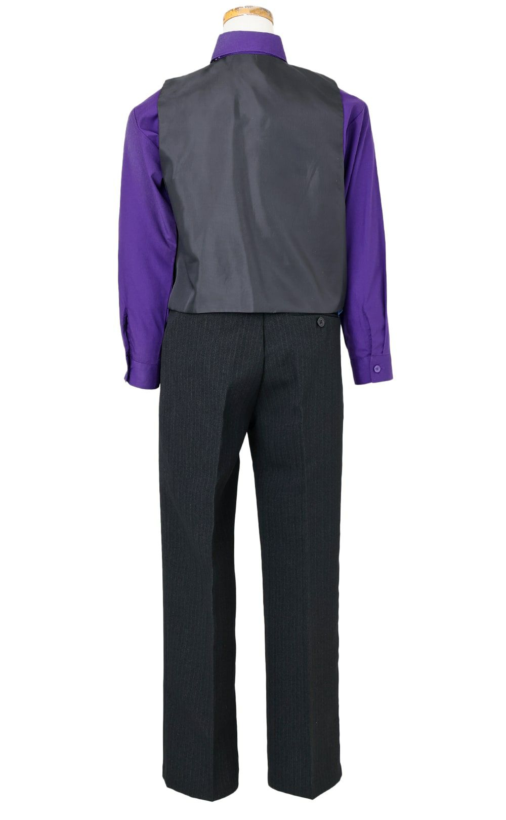 特別な日にぴったりのカラーの男の子用フォーマルスーツ。シンプルで美しいシルエットが魅力のAngel's Closetの子供フォーマル レンタル商品（【レンタル】ベストスーツ4点セット（CC1688）パープル）｜画像5